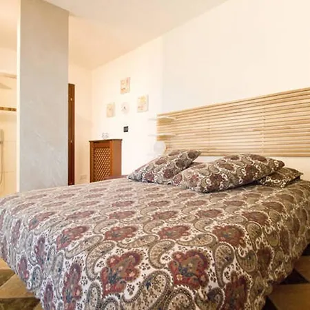 Mary Poppins's House 3* Trieste