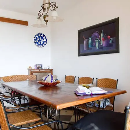 Mary Poppins's House Bed & Breakfast