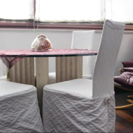 Mary Poppins's House Bed & Breakfast 3*