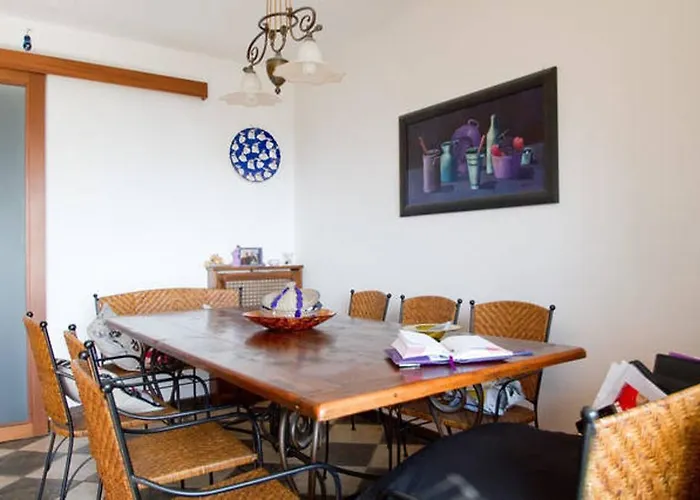 Mary Poppins's House Bed & Breakfast